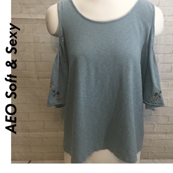 American Eagle Outfitters Tops - AEO Soft & Sexy gray cold shoulder top large